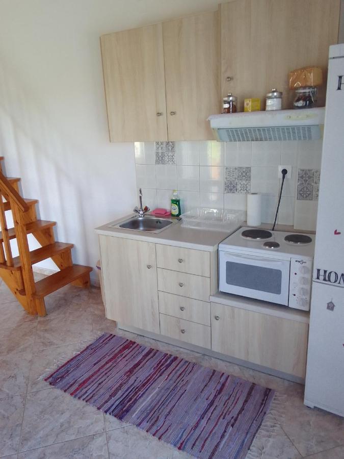 Studios ΣΤΟΥΣ ΠΥΡΓΟΥΣ ΘΕΡΜΗΣ Μυτιλήνη Εξωτερικό φωτογραφία